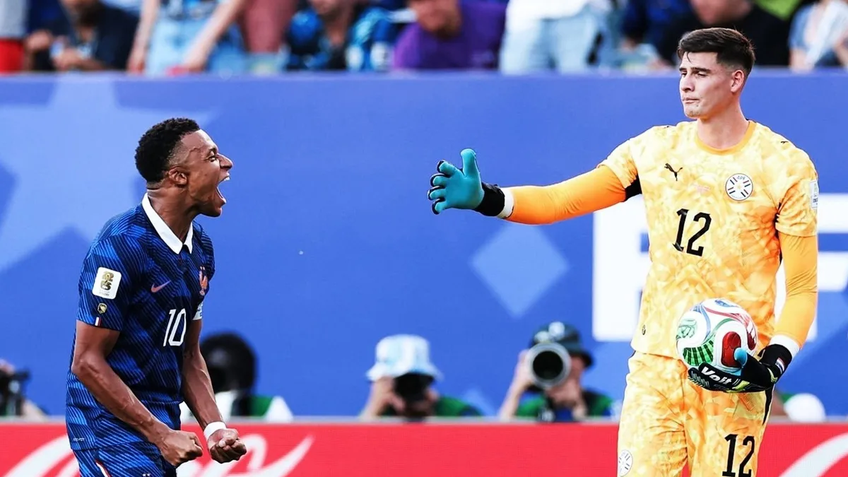 Orlando-Gill-y-Mbappé